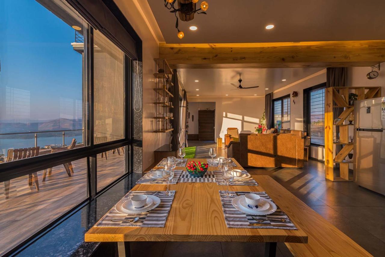 Eyes On The Lake By Stayvista - A Hillside Villa With A Captivating View Of The River Poona Buitenkant foto