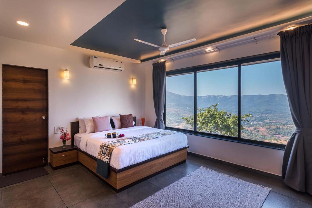 Eyes On The Lake By Stayvista - A Hillside Villa With A Captivating View Of The River Poona Buitenkant foto