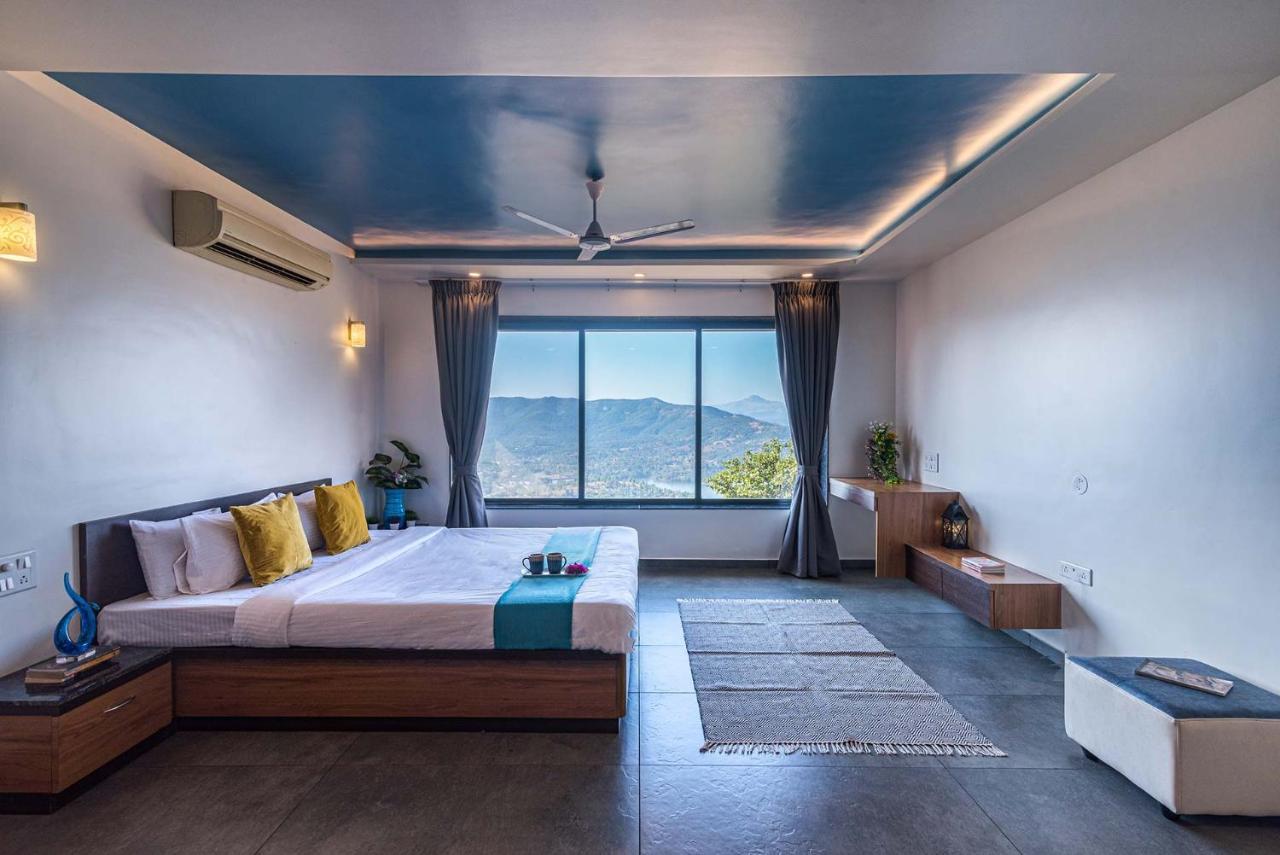 Eyes On The Lake By Stayvista - A Hillside Villa With A Captivating View Of The River Poona Buitenkant foto